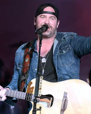 Lee Brice Crown Point