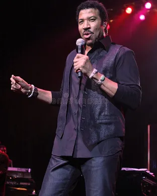 Lionel Richie Chicago