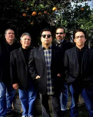 Los Lobos Saint Charles