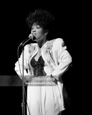 Miki Howard Chicago