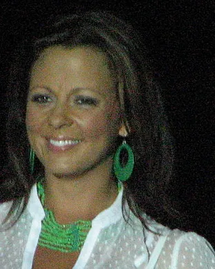 Sara Evans Waukegan